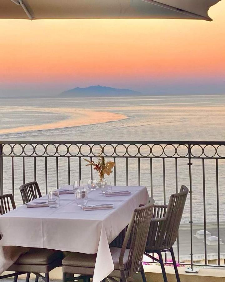 Hotel Des Gouverneurs Bastia  Zewnętrze zdjęcie