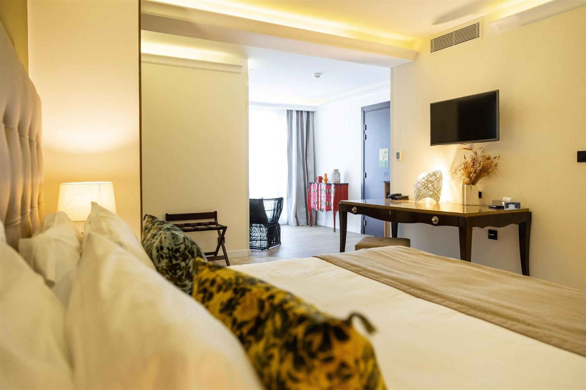 Hotel Des Gouverneurs Bastia  Zewnętrze zdjęcie
